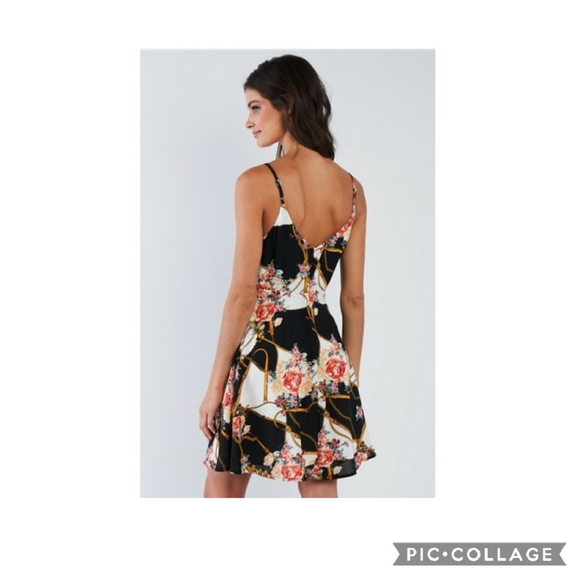- NWT Sexy Gilli Dress / Medium - Picture 2 of 6